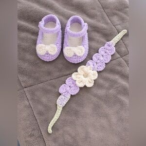 Charming Crochet Baby Slippers in Purple and Cream